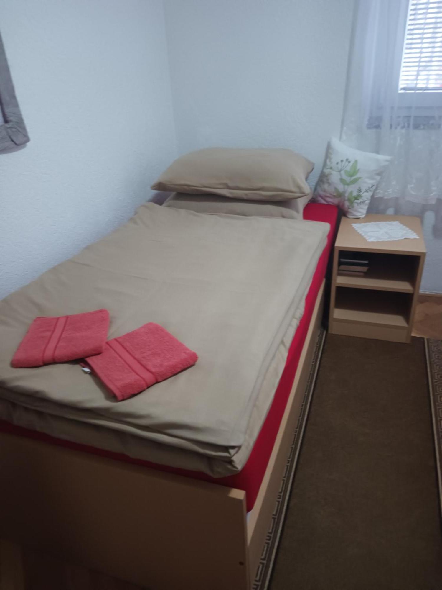 Apartman Pavelic Lovinac  外观 照片